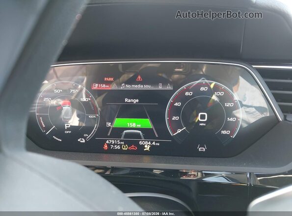 WA1AAAGE3MB039128 2021 AUDI E-TRON Silver Widok tylnych siedzeń