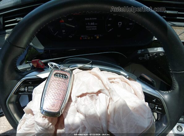 WA1AAAGE9MB007848 2021 AUDI E-TRON Белый Вид панели приборов