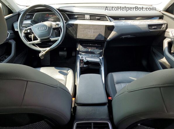 WA1AAAGEXMB015215 2021 AUDI E-TRON Gray Вид панелі приладів