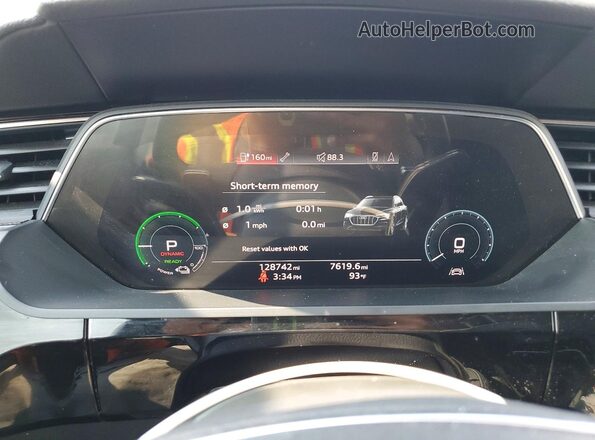 WA1AAAGEXMB015215 2021 AUDI E-TRON Gray Вид щитка приладів
