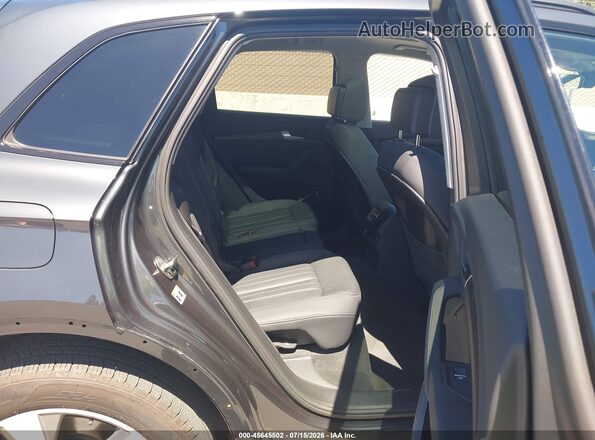 WA1ABAFY4S2046353 2025 AUDI Q5 Gray Widok naklejki z numerem VIN