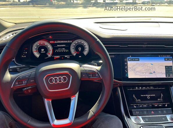 WA1ACBF70PD010097 2023 AUDI Q7 White წინა სალონის ხედი