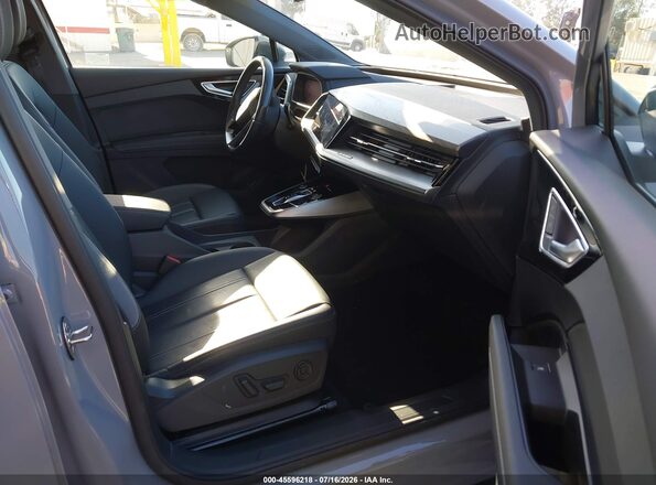 WA1ACBFZ7PP057708 2023 AUDI Q4 Gray Front interior view