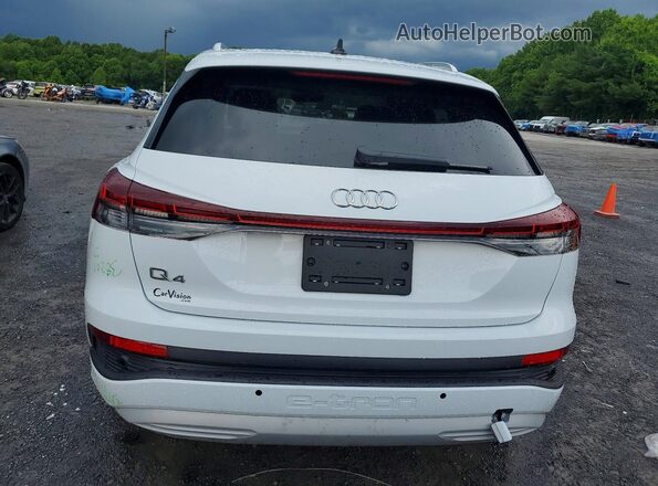 WA1ACBFZ9RP003295 2024 AUDI Q4 White უკანა ხედი