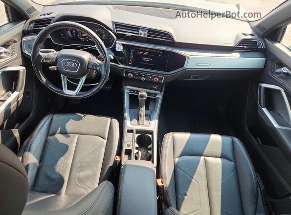 WA1AECF31L1053727 2020 AUDI Q3 Gray Widok deski rozdzielczej