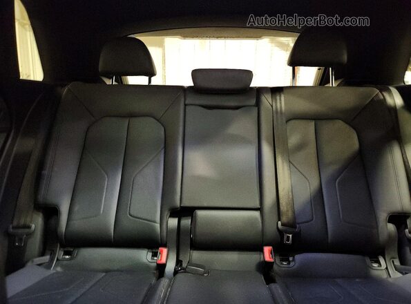 WA1AECF32L1088423 2020 AUDI Q3 Gray Հետևի նստատեղերի տեսք