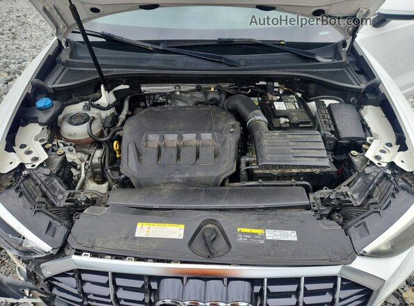 WA1AECF33L1077141 2020 AUDI Q3 White Սալոնի հետևի տեսք