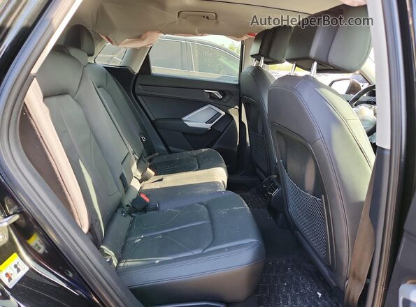 WA1AECF33N1009781 2022 AUDI Q3 Black Vista interior trasera
