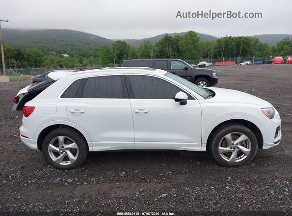 WA1AECF38L1003407 2020 AUDI Q3 White Вид задньої частини салону