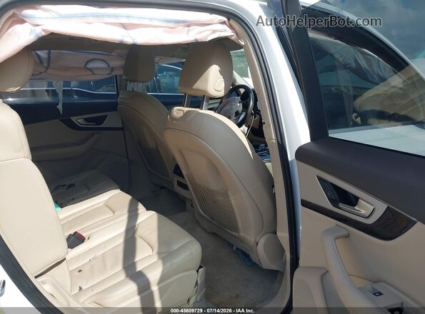 WA1AHAF74KD029465 2019 AUDI Q7 White VIN კოდის სტიკერის ხედი