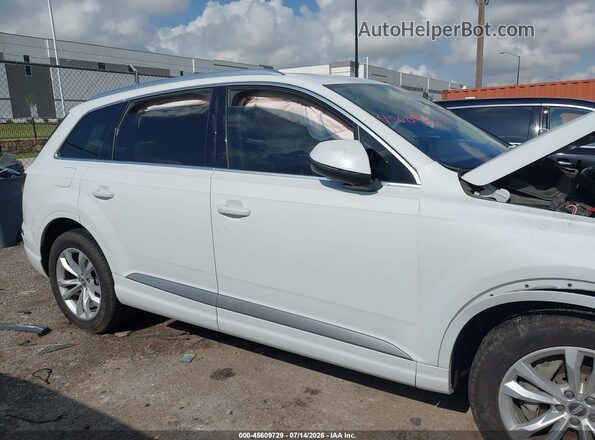 WA1AHAF74KD029465 2019 AUDI Q7 White უკანა სალონის ხედი