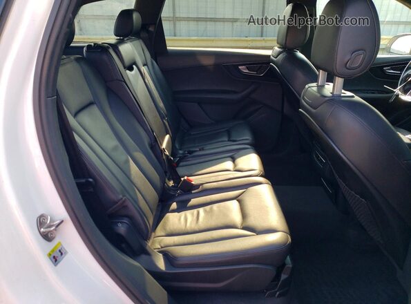 WA1AHAF78HD048142 2017 AUDI Q7 White Rear interior view