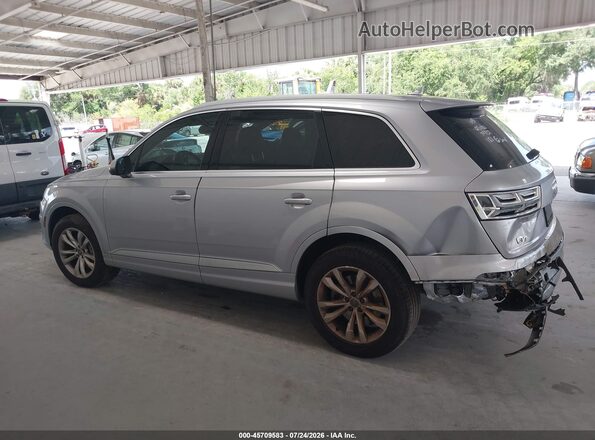 WA1AHAF79KD021832 2019 AUDI Q7 Silver 360 interior view