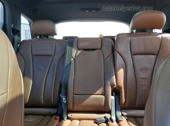 WA1AHAF7XHD042844 2017 AUDI Q7 Blue უკანა სავარძლების ხედი