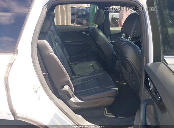 WA1AHAF7XHD059420 2017 AUDI Q7 White Вид наклейки з VIN-кодом