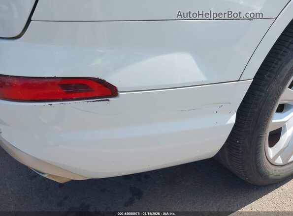 WA1AHAF7XHD059420 2017 AUDI Q7 White Вид спереду