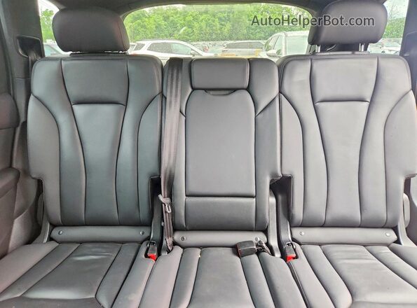WA1AJAF70LD007372 2020 AUDI Q7 Gray Widok tylnych siedzeń