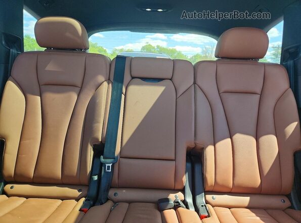 WA1AJAF7XMD026545 2021 AUDI Q7 Black Հետևի նստատեղերի տեսք