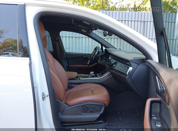 WA1AJBF70ND001578 2022 AUDI Q7 White წინა სალონის ხედი