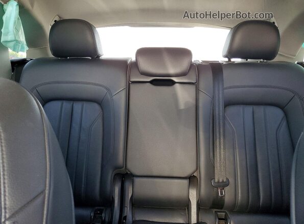 WA1ANAFY0J2039437 2018 AUDI Q5 Silver Հետևի նստատեղերի տեսք
