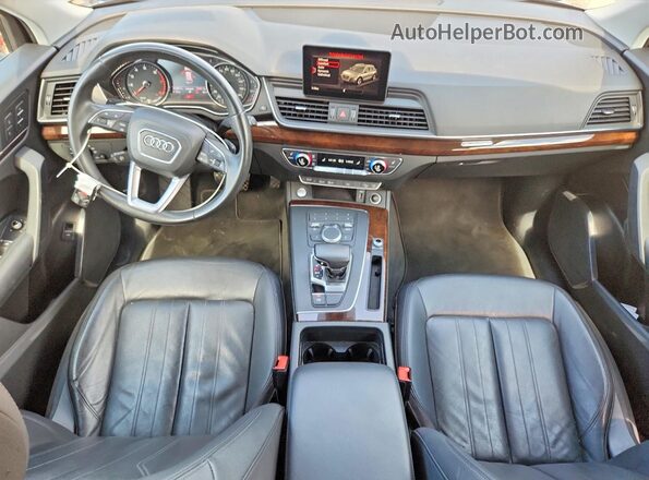 WA1ANAFY0L2058993 2020 AUDI Q5 Gray Dashboard view