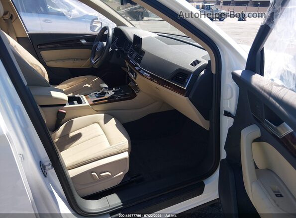 WA1ANAFY1J2006446 2018 AUDI Q5 White Vista interior delantera