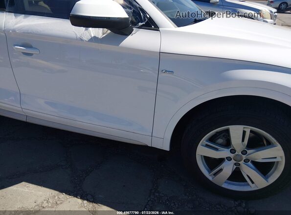 WA1ANAFY1J2006446 2018 AUDI Q5 White Vista frontal