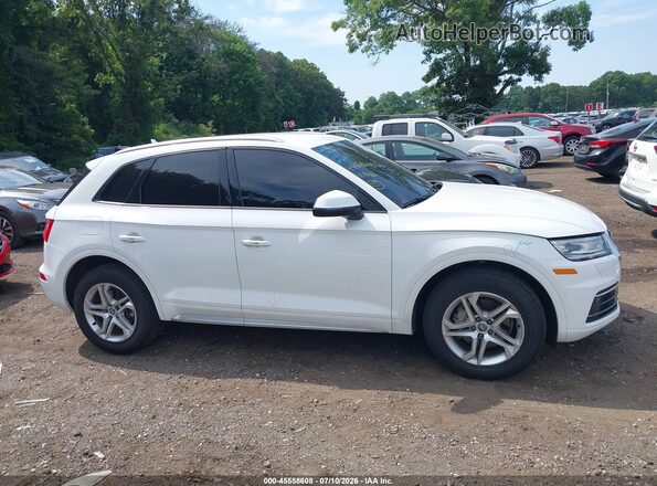 WA1ANAFY1J2130572 2018 AUDI Q5 White უკანა სალონის ხედი