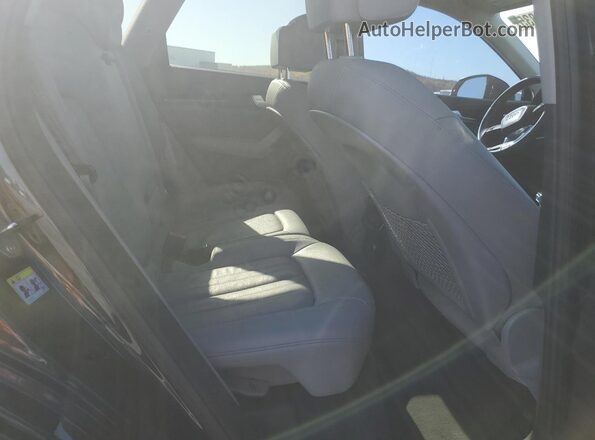 WA1ANAFY2J2076067 2018 AUDI Q5 Black Вид задньої частини салону