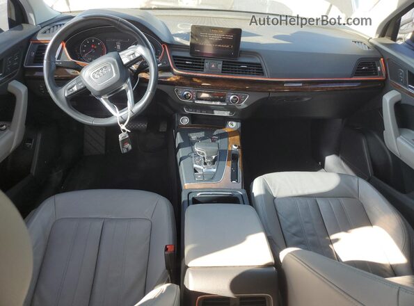 WA1ANAFY2J2076067 2018 AUDI Q5 Black Вид панелі приладів
