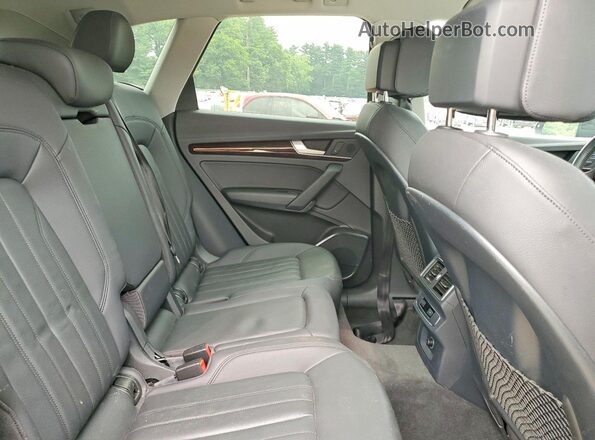 WA1ANAFY2J2191672 2018 AUDI Q5 Черный Вид задней части салона