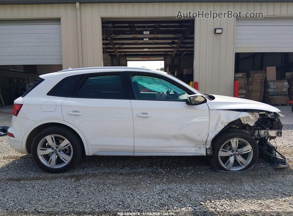 WA1ANAFY2J2213587 2018 AUDI Q5 Белый Вид задней части салона