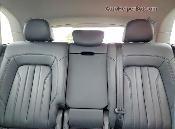 WA1ANAFY2K2124975 2019 AUDI Q5 Black Vista de los asientos traseros