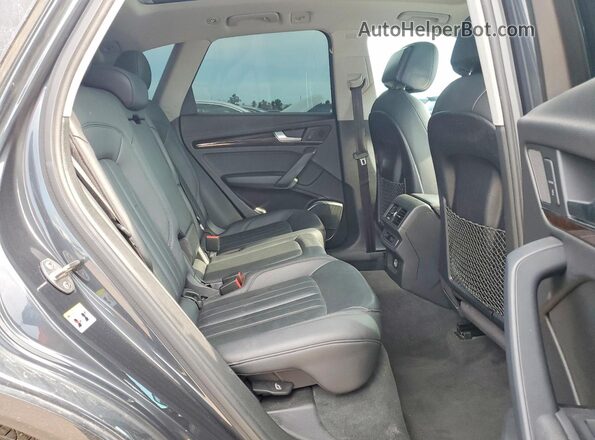 WA1ANAFY2L2019385 2020 AUDI Q5 Charcoal Սալոնի հետևի տեսք