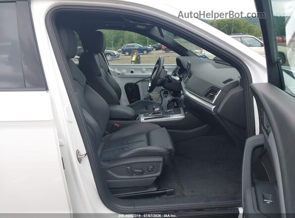 WA1ANAFY2L2112875 2020 AUDI Q5 White Front interior view