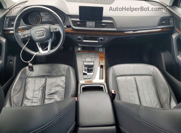 WA1ANAFY3J2090401 2018 AUDI Q5 Black Dashboard view
