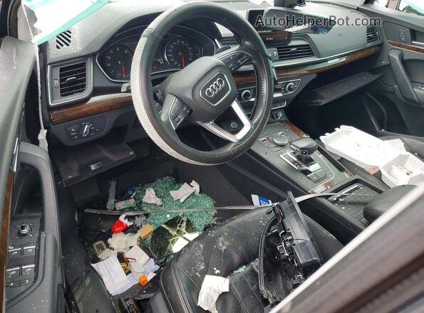 WA1ANAFY4L2070709 2020 AUDI Q5 Silver წინა პანელის ხედი