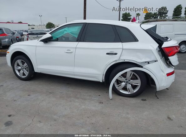 WA1ANAFY5J2023010 2018 AUDI Q5 White 360 interior view