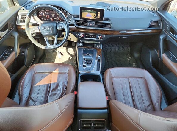 WA1ANAFY5J2183159 2018 AUDI Q5 Black Առջևի վահանակի տեսք