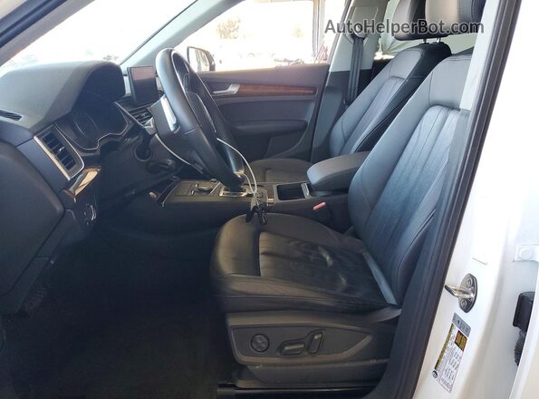 WA1ANAFY6J2014509 2018 AUDI Q5 White Вид салону спереду