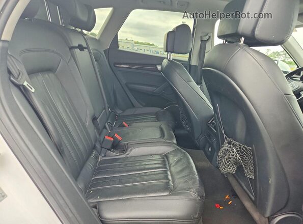 WA1ANAFY6J2156942 2018 AUDI Q5 White Սալոնի հետևի տեսք