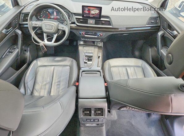 WA1ANAFY7L2033542 2020 AUDI Q5 Белый Вид панели приборов
