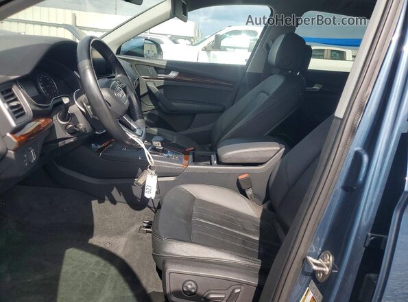 WA1ANAFY9J2029618 2018 AUDI Q5 Синий Вид салона спереди