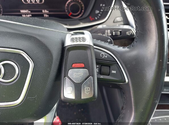 WA1ANAFYXJ2202580 2018 AUDI Q5 Maroon Vista del salpicadero