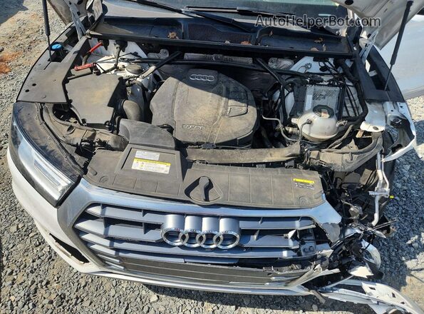 WA1ANAFYXL2024916 2020 AUDI Q5 White Vista del compartimento del motor