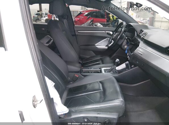 WA1AUCF31M1097375 2021 AUDI Q3 White Սալոնի դիմացի տեսք