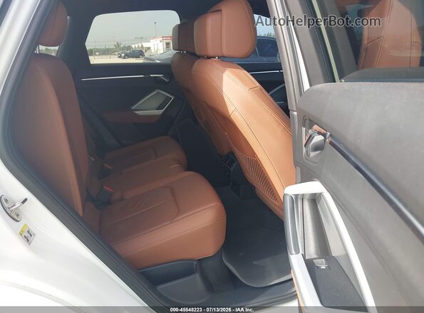 WA1AUCF3XM1072166 2021 AUDI Q3 Бежевый Вид наклейки с VIN-кодом
