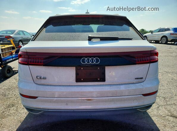 WA1AVAF16KD021808 2019 AUDI Q8 White Widok z tyłu