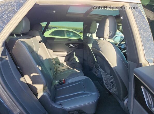WA1AVAF19KD020023 2019 AUDI Q8 Gray უკანა სავარძლების ხედი
