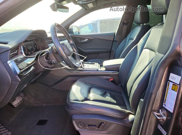 WA1AVAF19KD020023 2019 AUDI Q8 Gray წინა სალონის ხედი
